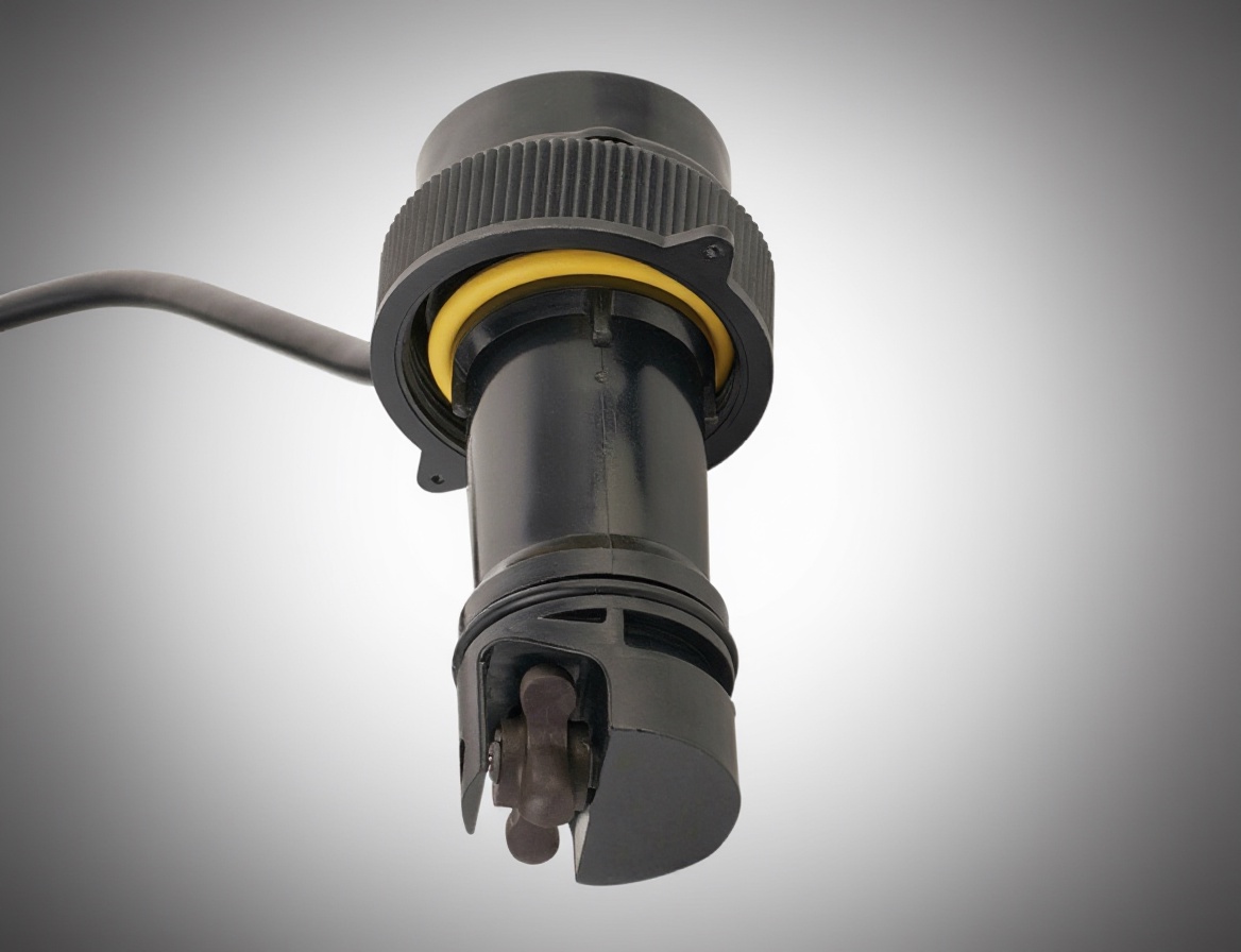 DST810 Датчик для сквозного монтажа / NMEA2000 / Bluetooth